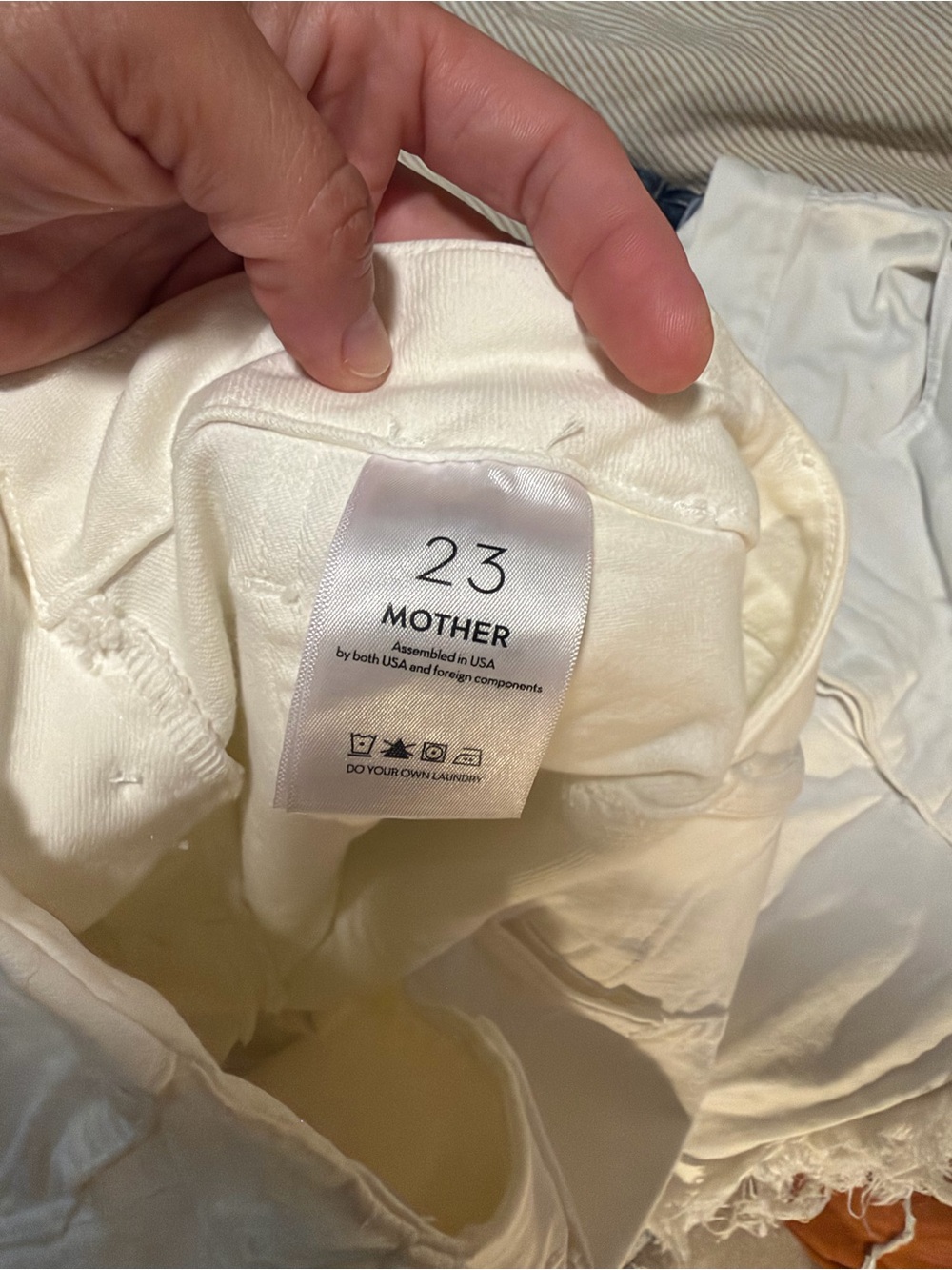 mother patch pocket private ankle fray white button fly 23(BUT FITS LIKE A 2!!) - Picture 5 of 7